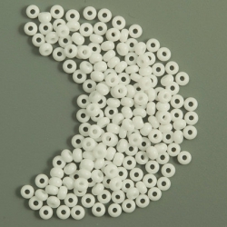 9/0 Czech Glass Seed Beads Preciosa (20g) White