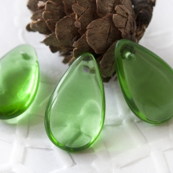 Czech Glass Drops/Pendants 17x10 mm Green Transparent 6 pcs